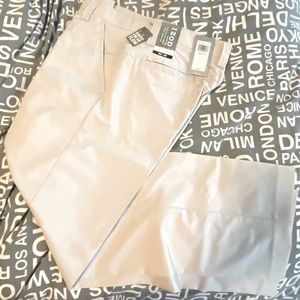 Men’s Izod NWT golf pants